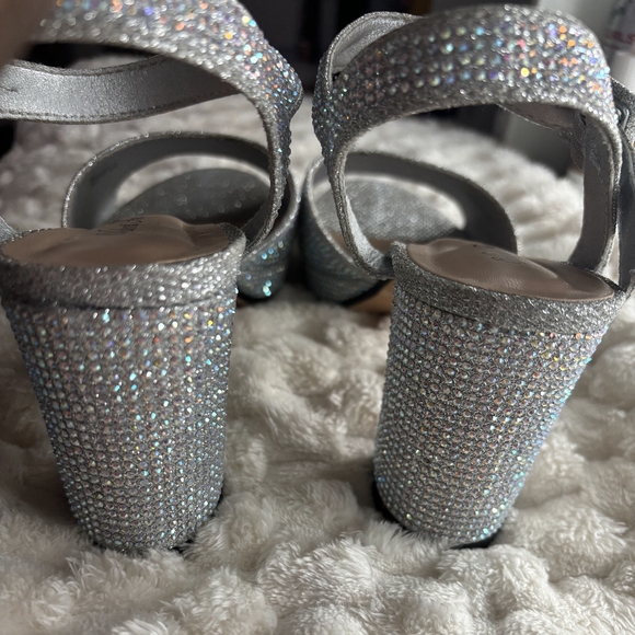 Heels - Picture 2 of 6